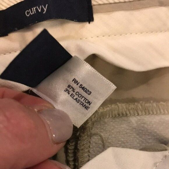 Gap Curvy Gapstretch Khaki Tan Capris Size 2 Excellent Condition Closet Classic! - Picture 8 of 13